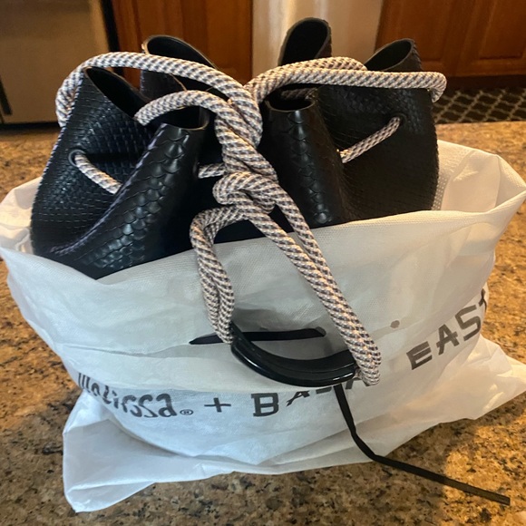 🆕 MELISSA BAG + BAJA EAST BLACK    COLLABORATION - Picture 5 of 13